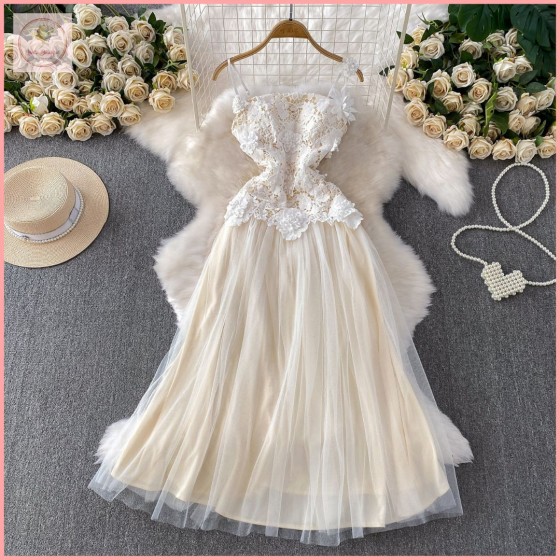 HB6936 French-style high-end lace 3D floral slip dress, super ethereal and flowing mesh maxi skirt.