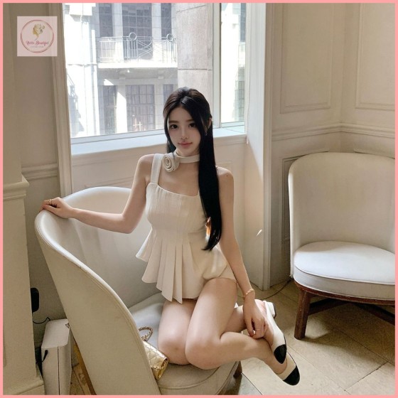 HB7010 Autumn Chanel-inspired 3D Handmade Floral Waist-cinching Camisole/Shorts Set for Women