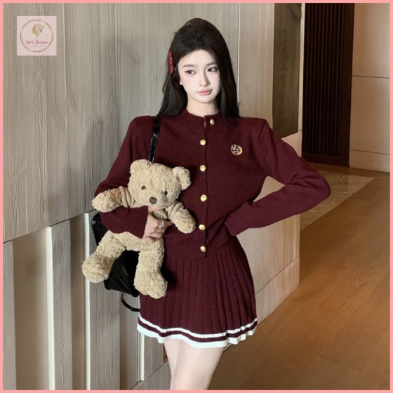 HB7057 Preppy style two-piece set: sweet red long-sleeved sweater cardigan and pleated skirt for autumn.