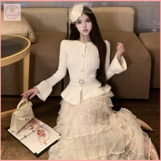 HB7055 A beautiful and elegant two-piece set featuring a mesh top and skirt, perfect for autumn 2025.